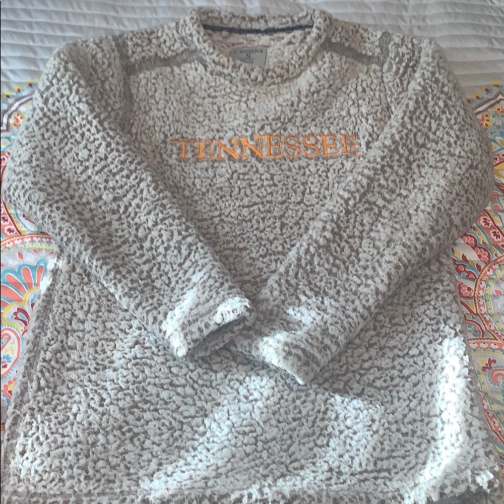 J. America Sherpa Sz S women’s sweatshirt EUC.